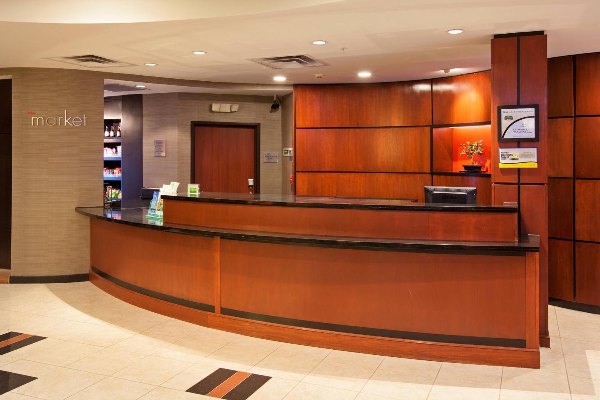 Courtyard Louisville Northeast Esterno foto