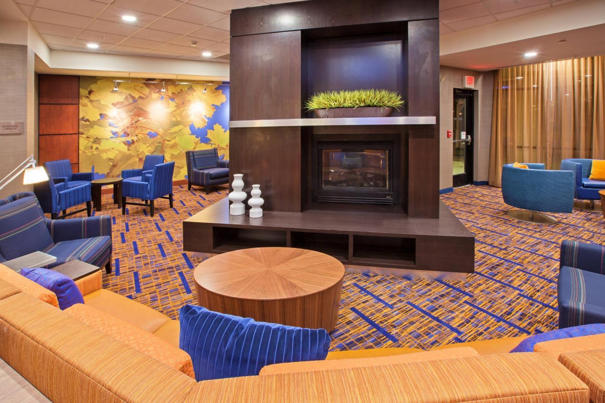 Courtyard Louisville Northeast Esterno foto